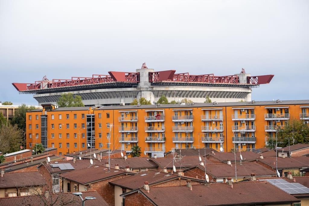 Appartamento A 500 Metri Da San Siro Milan Luaran gambar